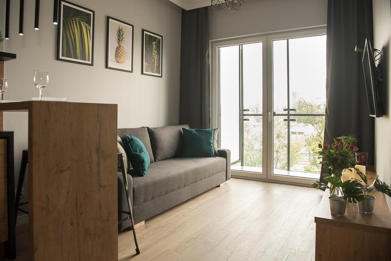 Wola Loft Apartment ワルシャワ エクステリア 写真