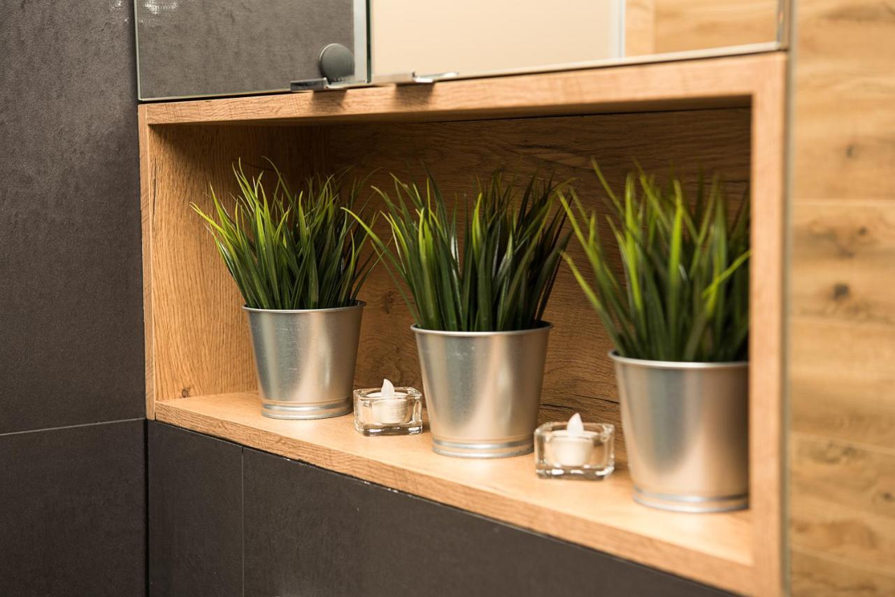 Wola Loft Apartment ワルシャワ エクステリア 写真
